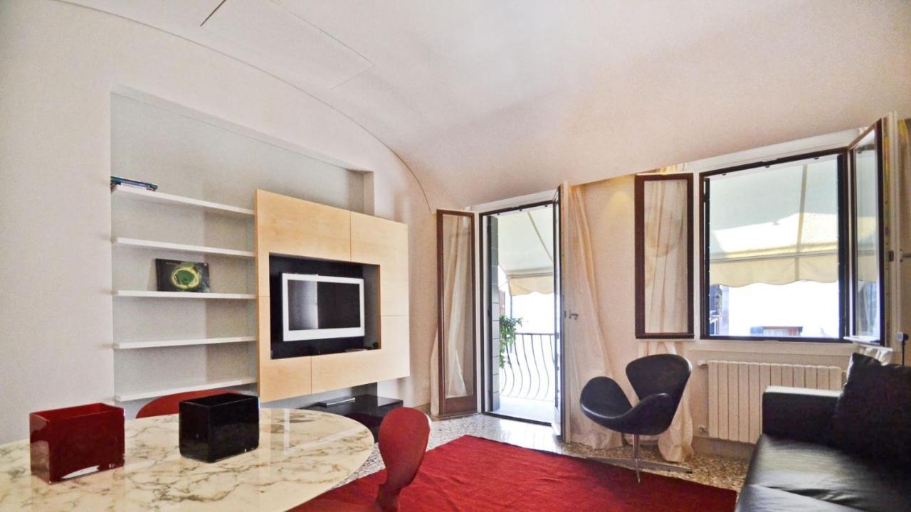 Ai Bareteri Luxury Canal View Βενετία Εξωτερικό φωτογραφία