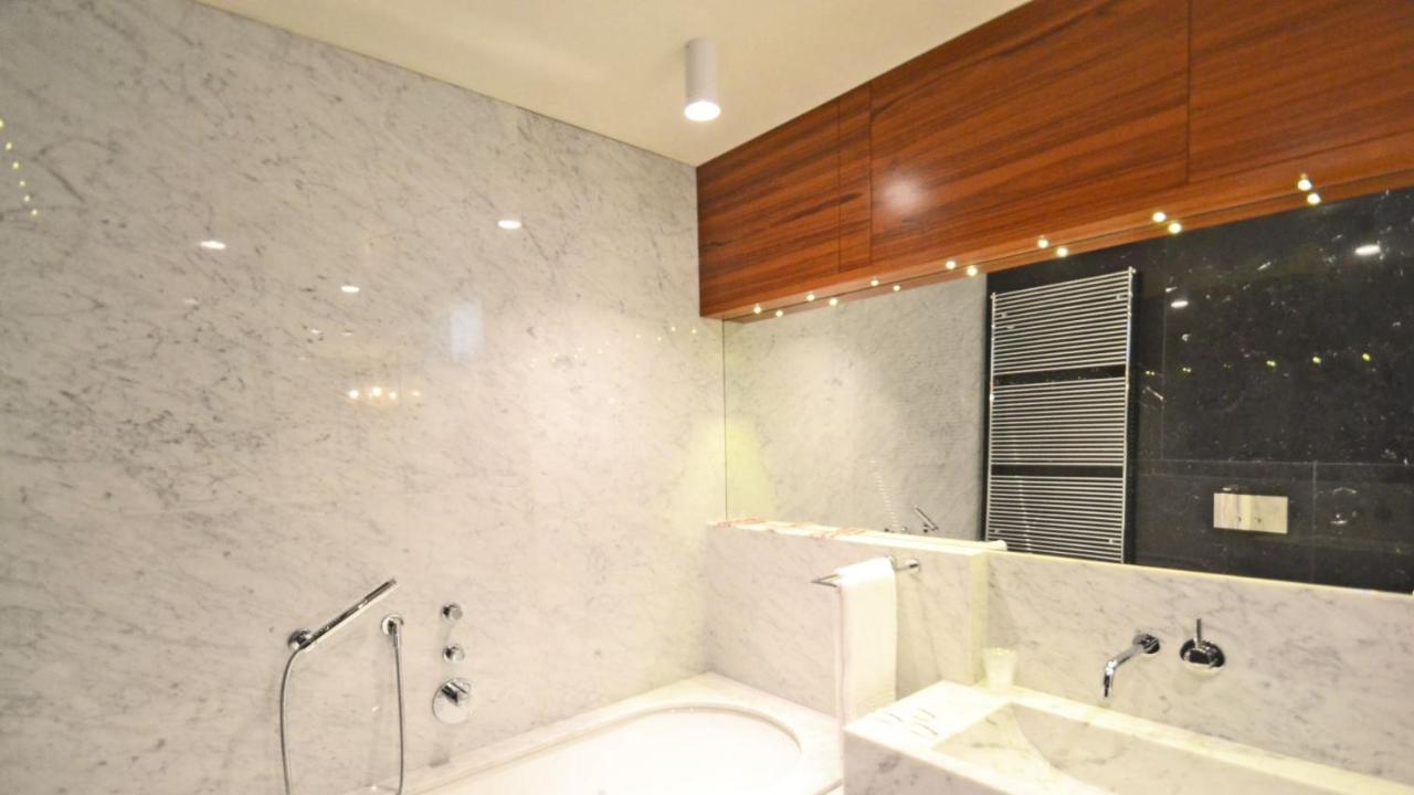 Ai Bareteri Luxury Canal View Βενετία Εξωτερικό φωτογραφία